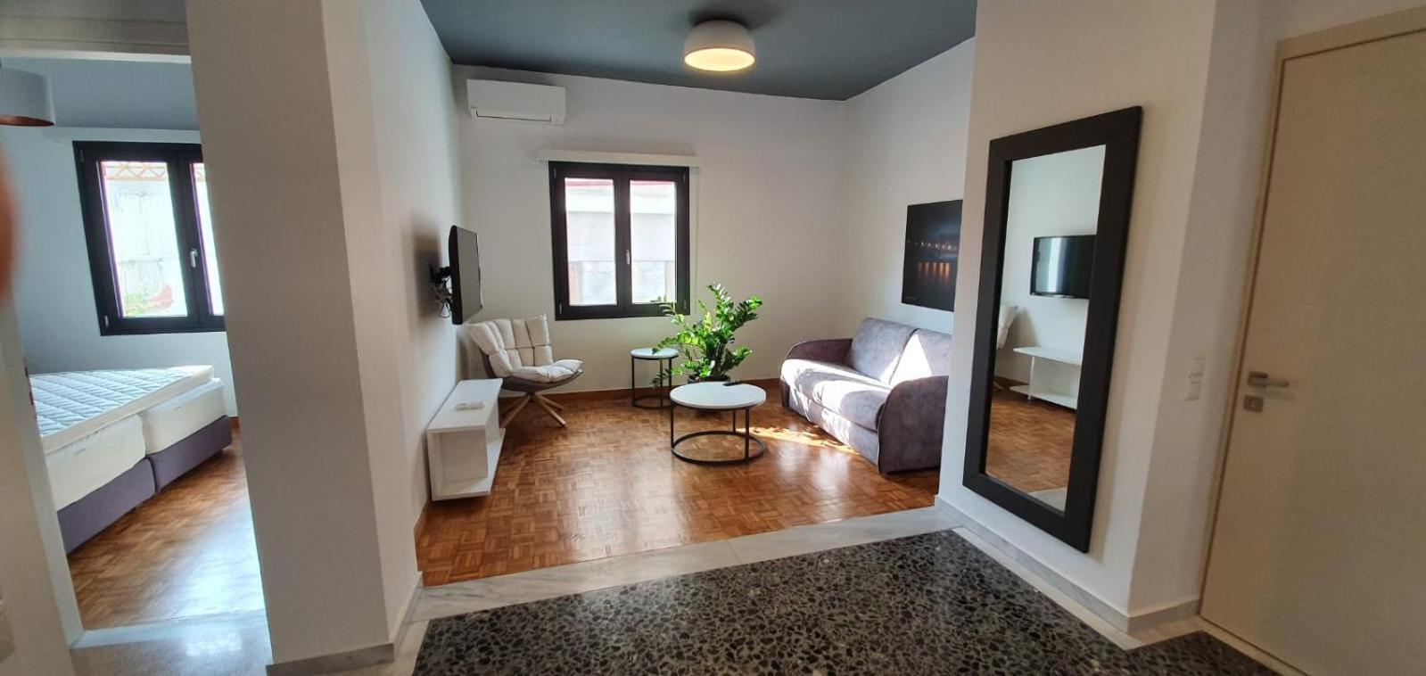 Aonia Luxurious Modern Boutique Apartments Халкида Экстерьер фото